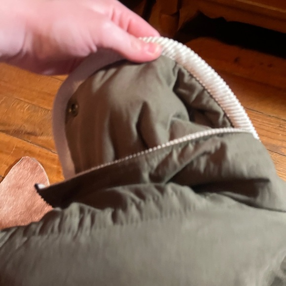 Izzi Outwear coat vintage 
size small can also fit a medium! - Picture 7 of 9